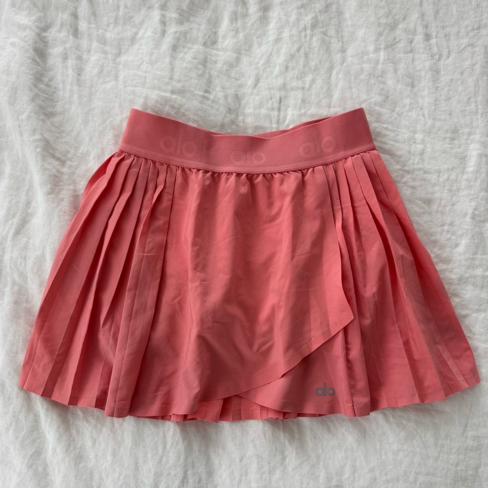ALO Yoga Coral Pleated Skater Skirt